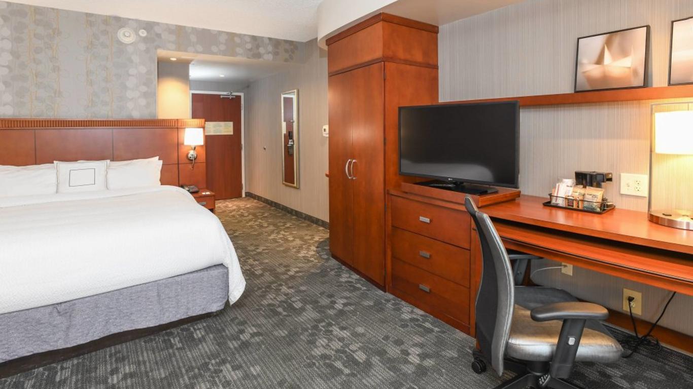 Courtyard by Marriott Cincinnati North at Union Centre