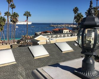 Hotel Metropole - Avalon - Balcony