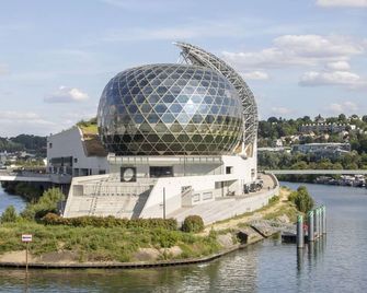 Acropolis Hôtel Paris Boulogne - Boulogne-Billancourt - Servicio de la propiedad