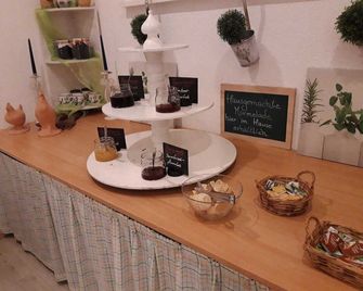 Landhaus Pfahlershof - Tönning - Buffet