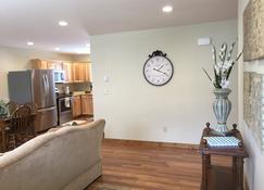 2017 New Construction- Downtown Cody! Bobbi Jo's Bunkhouse - Cody