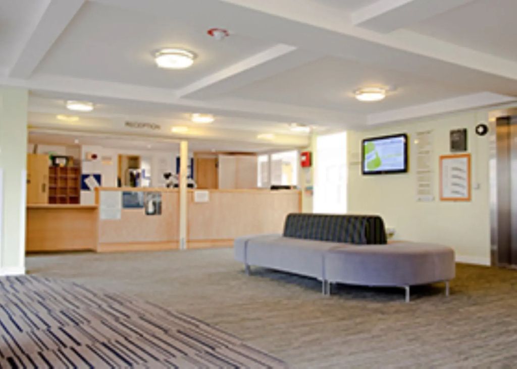 Tyler Court - University of Kent - קנטרברי - לובי