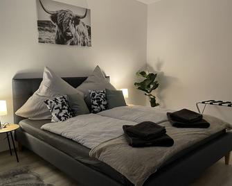 Stierpartment am Pfälzer Wald nähe Outlet Center Zweibrücken - Pirmasens - Schlafzimmer