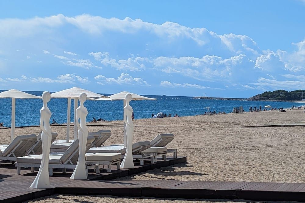 هوتل ميديوم كلارامار - بلاتجا دو أرو - شاطئ