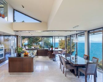 Oceanview Penthouse Suite & Beach Access - Kaiteriteri - Restaurante