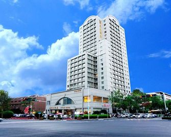 Qingdao Litian Hotel - Qingdao - Building