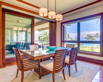 Kbm Resorts Free Car Lxuury Ocean View Villa Palapala At Montage Kapalua Bay Daily Housekeeping Spa - Kapalua - Dining room
