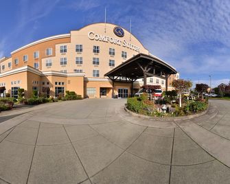 Comfort Suites Airport Tukwila Seattle - Tukwila - Gebäude