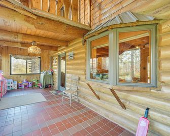Secluded Log Cabin Less Than 1 Mi to Munger State Trail! - Finlayson