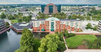 Holiday Inn Express St. Louis Airport Riverport - St. Louis - Building