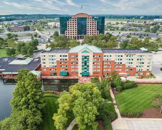 Holiday Inn Express St. Louis Airport Riverport - סנט לואיס - בניין