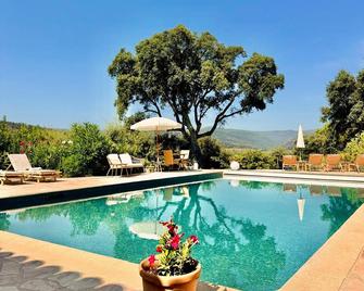 Hôtel La Boulangerie - Port Grimaud - Bazén