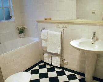 Braestone Lodge - دونيدين - حمام