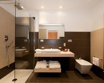Eurocongressi Hotel - Cavaion Veronese - Bathroom