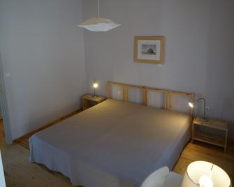 Traditional villa in Peloponnese with Charming Mountain View - Sparta - Bedroom