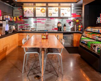 Aloft Richmond West Short Pump - Glen Allen - Bar