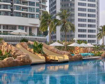 Four Points by Sheraton Kuala Lumpur, City Centre - Kuala Lumpur - Pool