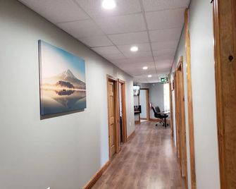 Hepworth Hostel - Sauble Beach - Hallway