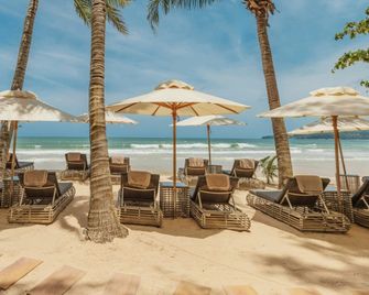Twinpalms Phuket Hotel (SHA Plus+) - Choeng Thale - Beach