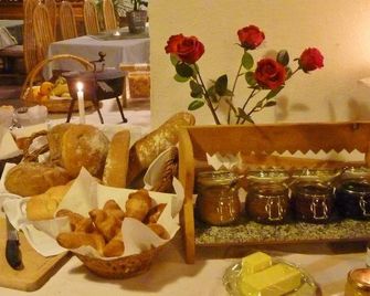 B&B Villa Stelvio - Val Müstair - Buffet