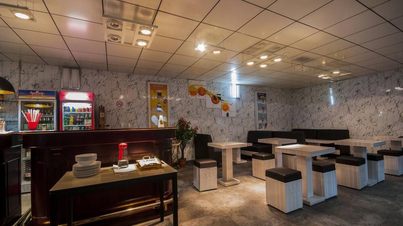 فندق لندن بالاس