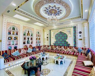 Akhsikent Hotel - Namangán - Sala de estar