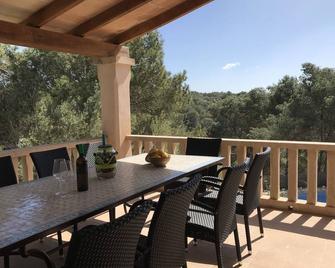 Detached Villa, Within Walking Distance To The Sea, Pool, Renovated In 2018, 5 Bedrooms, 4 Bathrooms - Cala Santanyí - Balcony