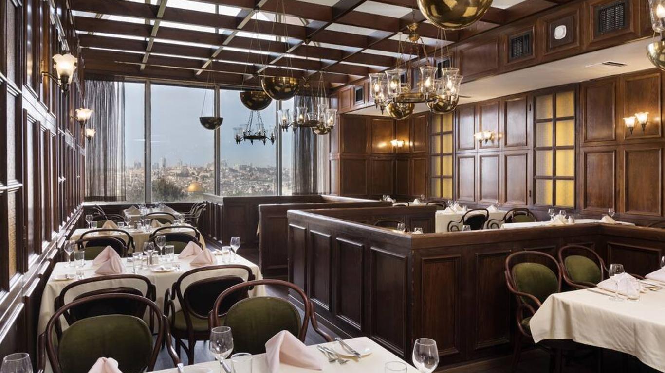 فندق سيفين أرشز