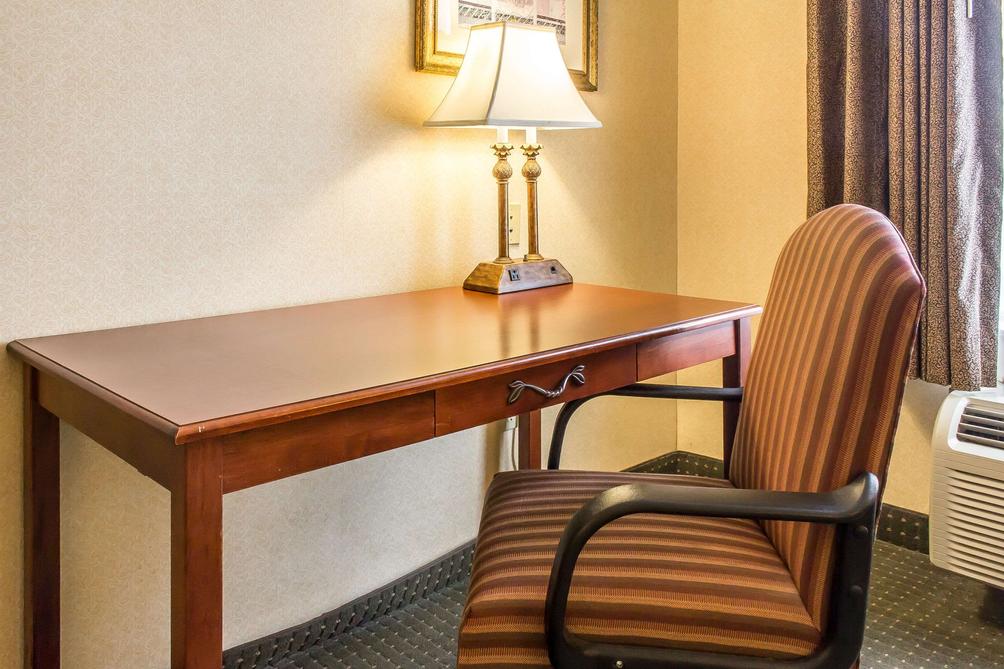 Quality Inn Hackettstown Long Valley 79 1 0 5