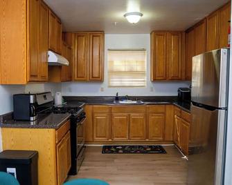 Anike's Place - Newark - Cocina