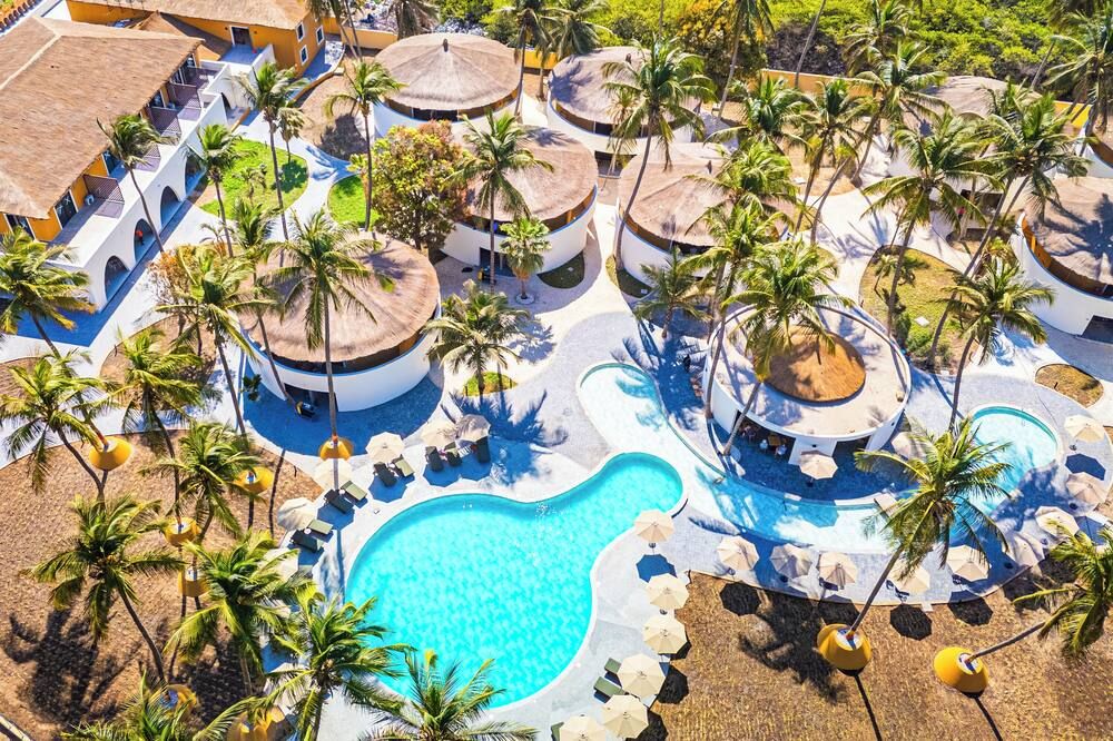 بالم بيتش ريزورت - سيريكوندا - حوض السباحة