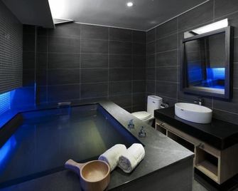 Fukun 5 Motel - Jiaoxi Township