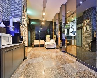 Home Hotel - Busan - Lobby