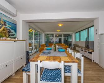 Holiday home with pool in Klenovica - Klenovica - Dining room