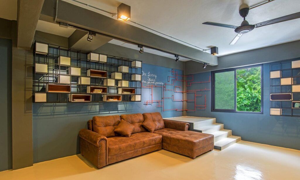 أميتي بوشتيل