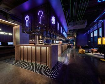 Moxy Shenzhen North Station - Shenzhen - Bar