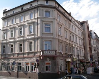 Hotel Garni Djaran - Offenbach am Main - Building