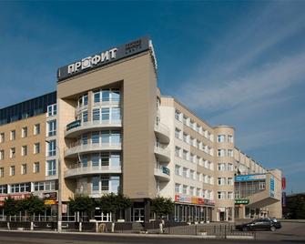 Profit Hotel - Toela - Gebouw