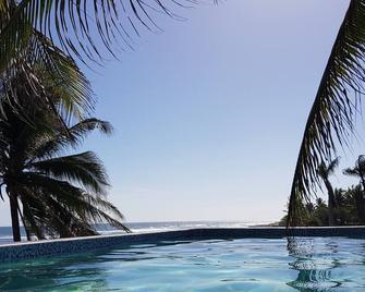 La Hola Villas - La Herradura - Piscina