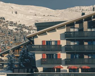 Experimental Chalet - Bagnes - Bina
