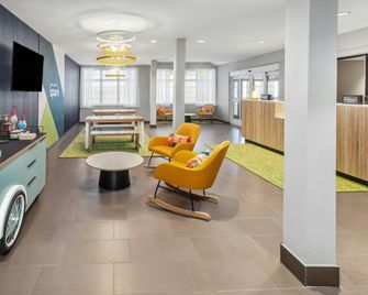 Spark by Hilton Rochester South - Rochester - Lobby