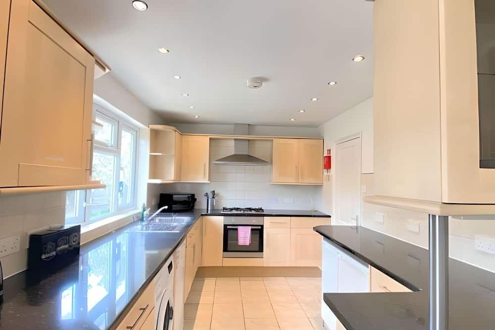 Airport Comfy Stay - West Drayton - Cocina