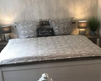Ferienwohnung Viktoria - Gotha - Schlafzimmer