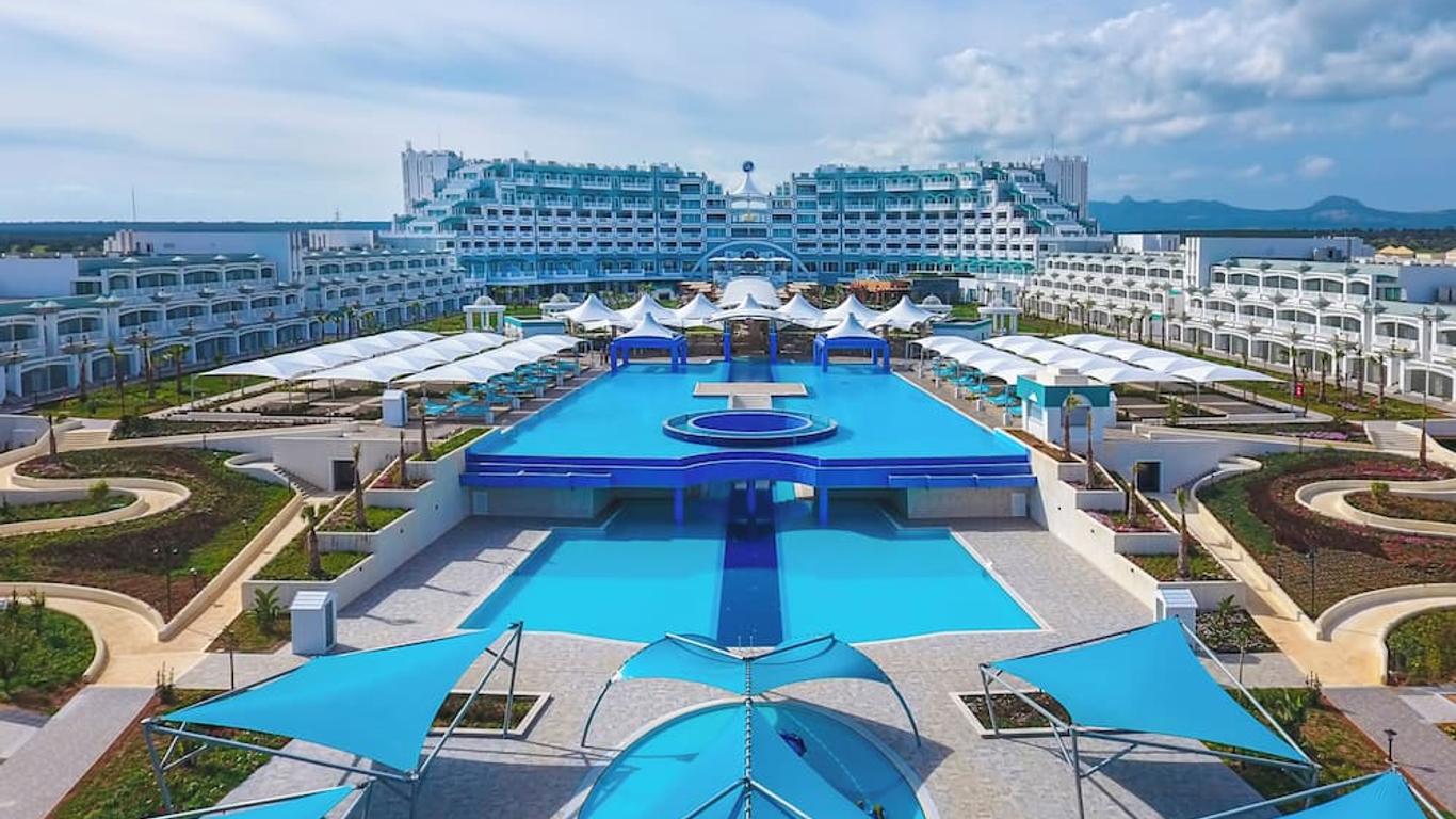 Limak Cyprus Deluxe Hotel