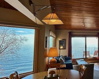 Hygge of Gull Harbor on the North Shore of Lake Superior - Tofte - Wohnzimmer