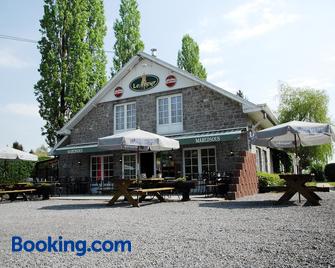 Auberge Grill Le Freyr - Dinant - Building