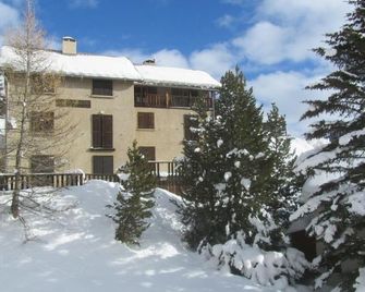 LARGE Chalet with garden in Molines-en-Queyras, sleeps 19, fully equipped. - Molines-en-Queyras - Bâtiment
