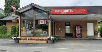 Mary's Motel - Golden - Rakennus