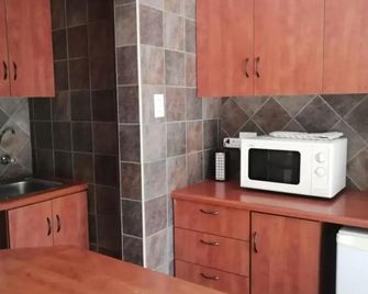 The Greer - Roodepoort - Кухня