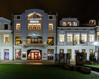 Bristol Tradition and Luxury - Rzeszow - Byggnad